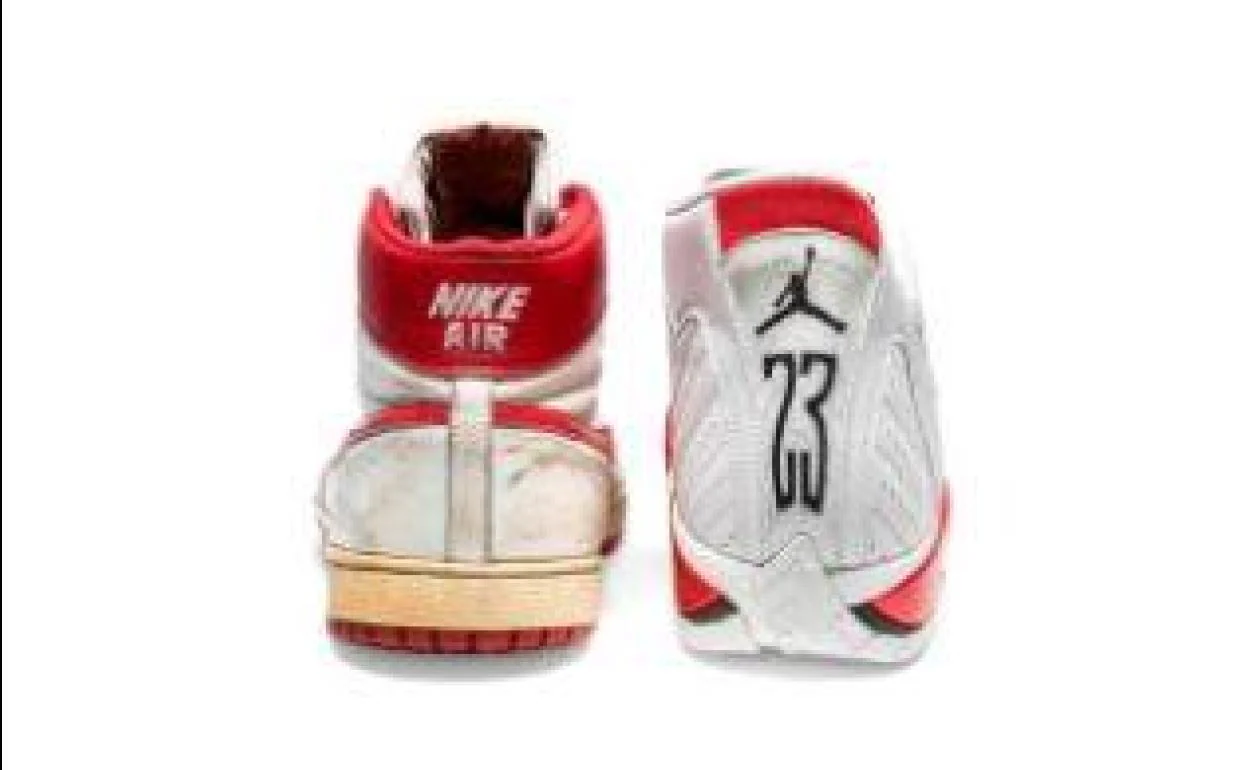 Zapatos que usó Michael Jordan se vendieron en una subasta por 2,2 millones  de dólares