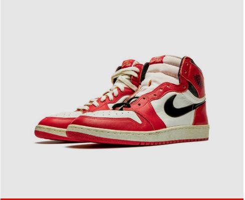 Air Jordan 1 TYPS, Player Exclusive Signed Sneaker (1985)