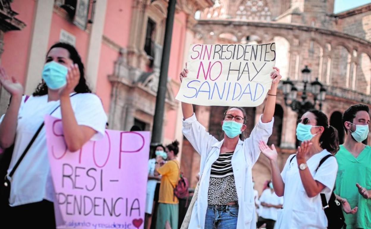 Protesta de profesionales MIR en Valencia. 