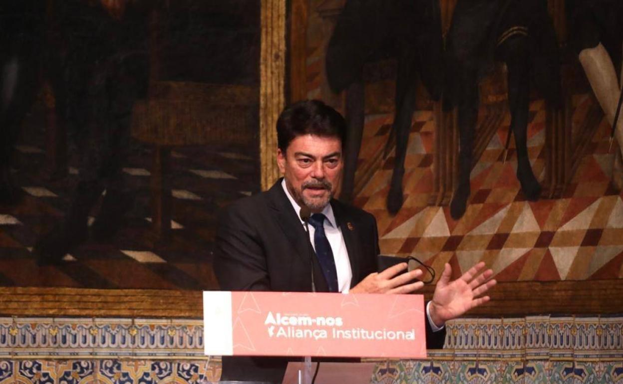 El alcalde de Alicante, Luis Barcala