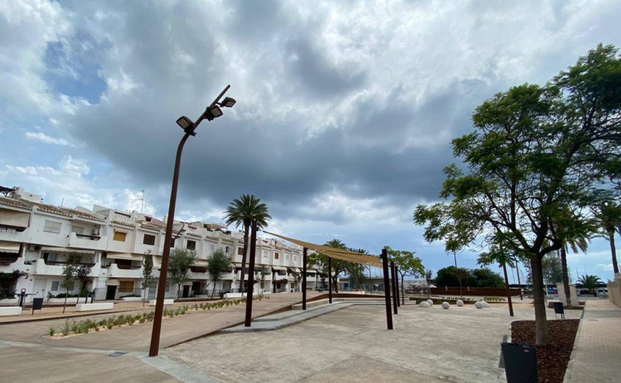 Una de las zonas de la plaza remodelada. 