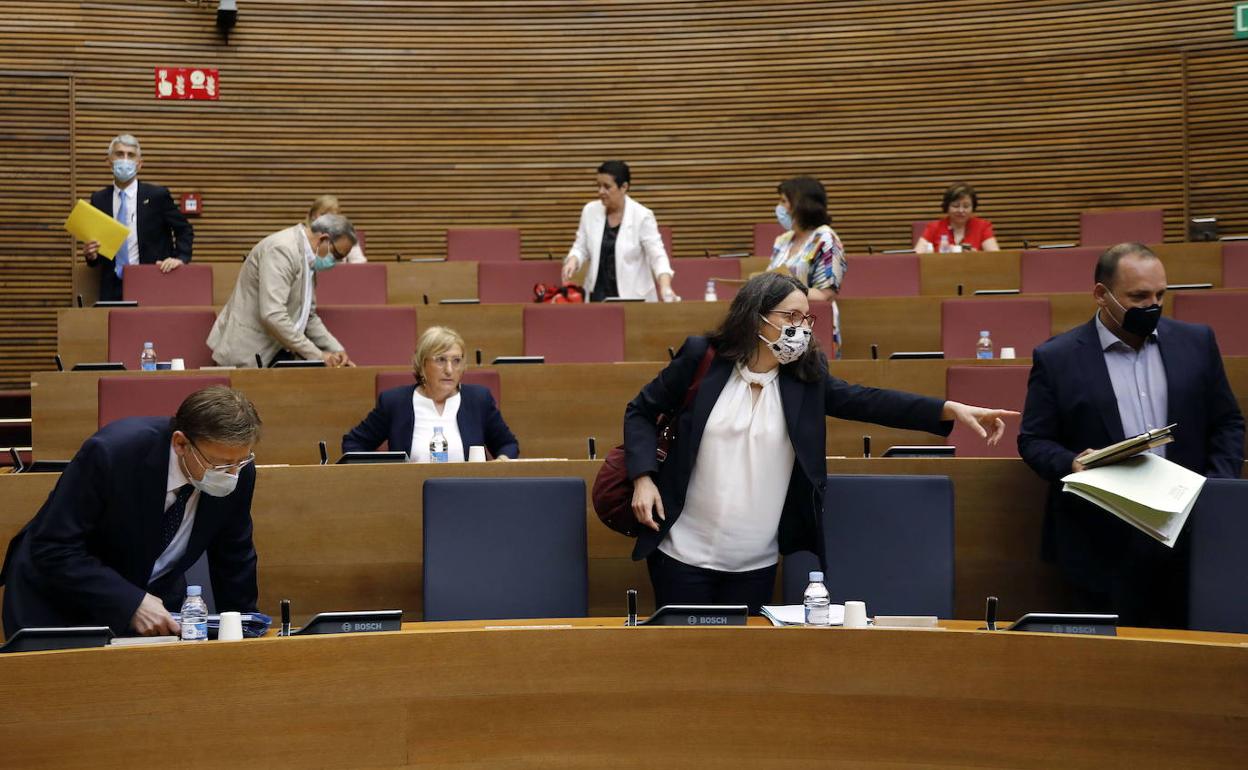 Pleno de Les Corts. 