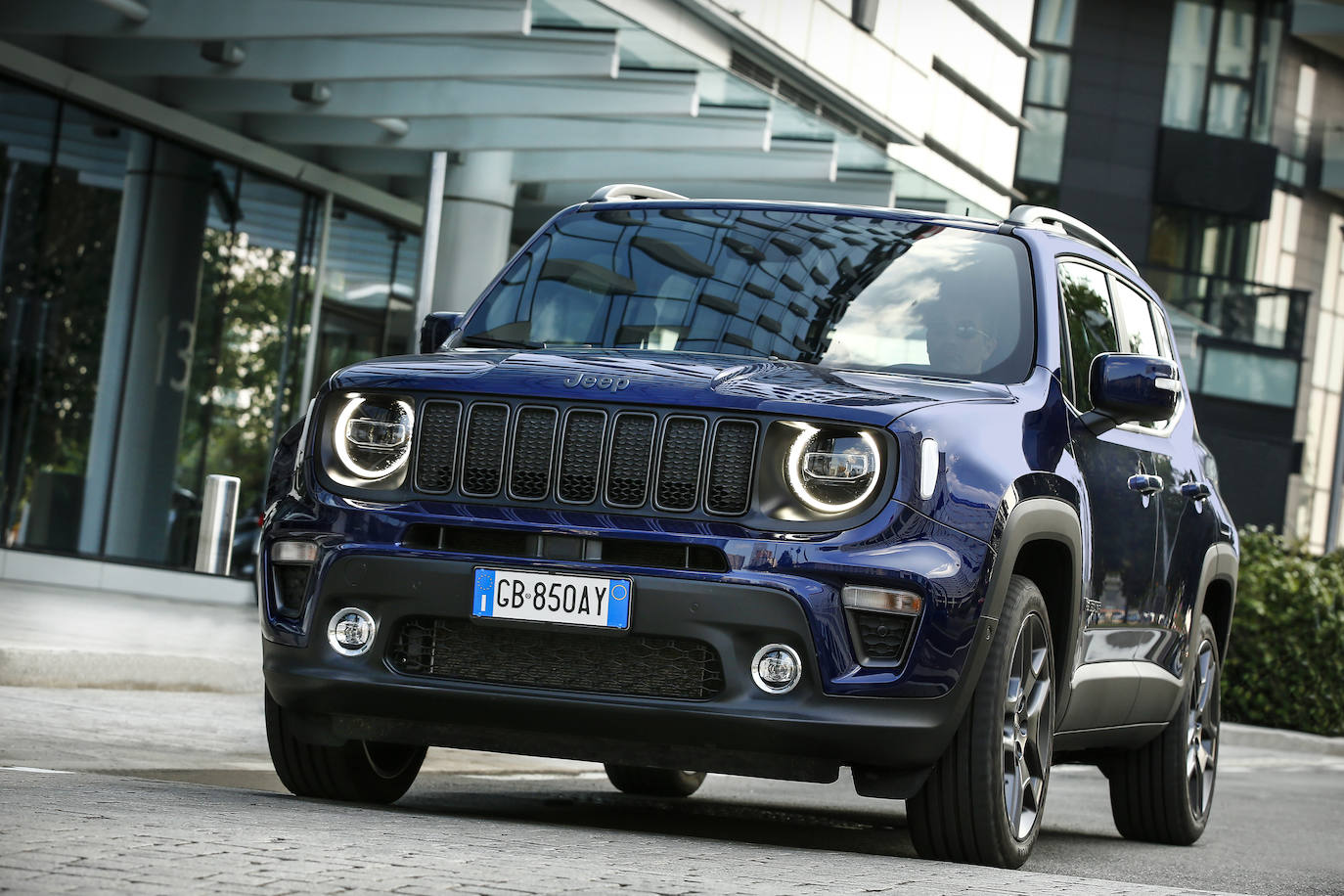 Fotos: Fotogalería: Jeep Compass 2020 y Renegade 4Xe