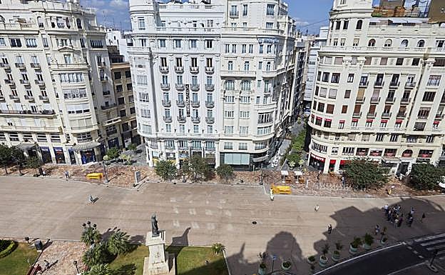 Imagen principal - Detalles de la plaza.