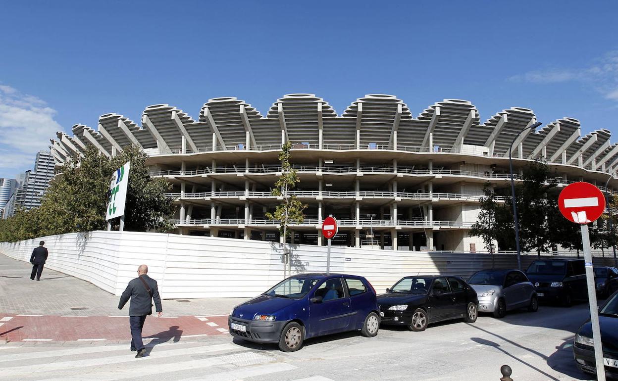 Ribó sube el tono al exigir que se retomen las obras del Nuevo Mestalla: «El tiempo se acaba»