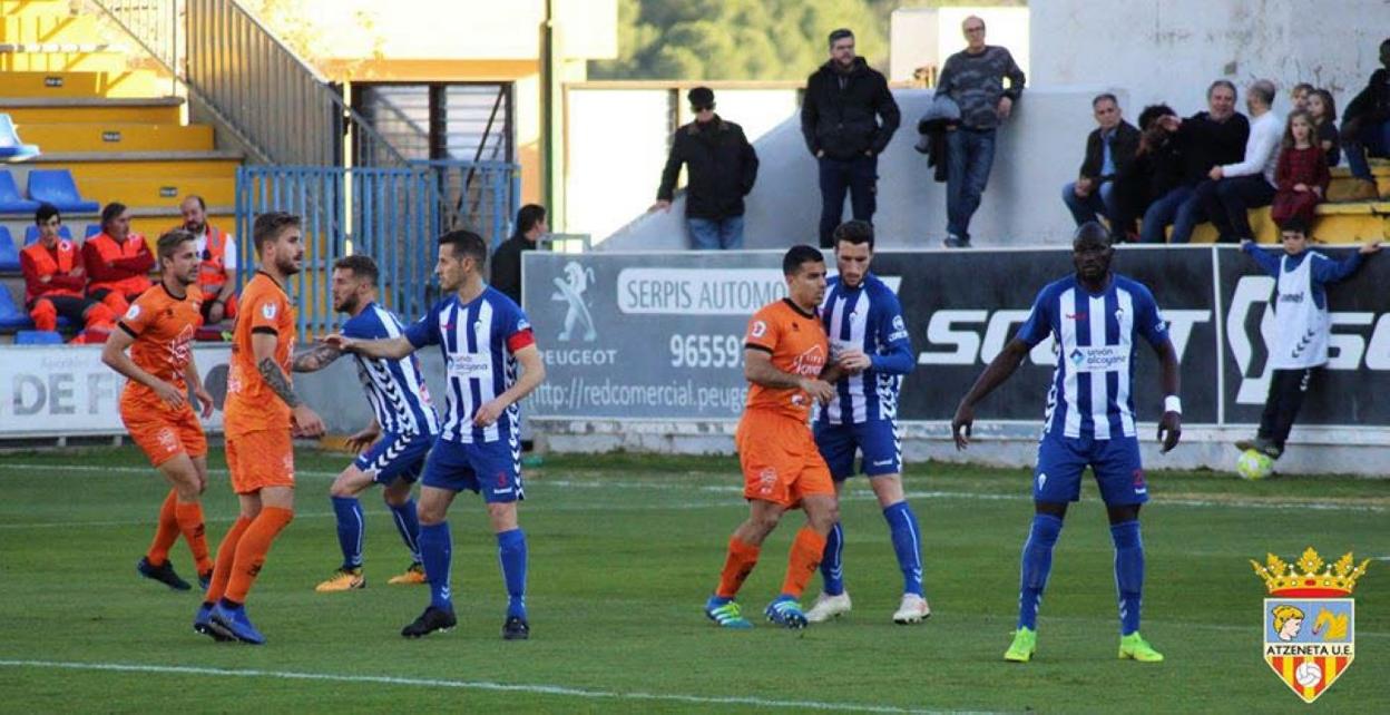 Partido entre el Alcoyano y el Atzeneta. Atzeneta Ue