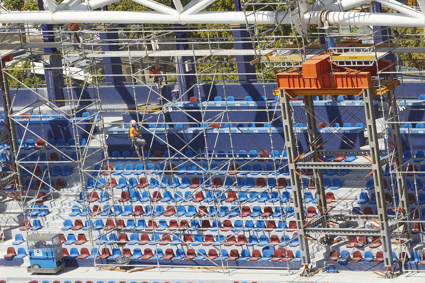 Fotos: Progresan las Obras de la cubierta del Ciutat de Valencia