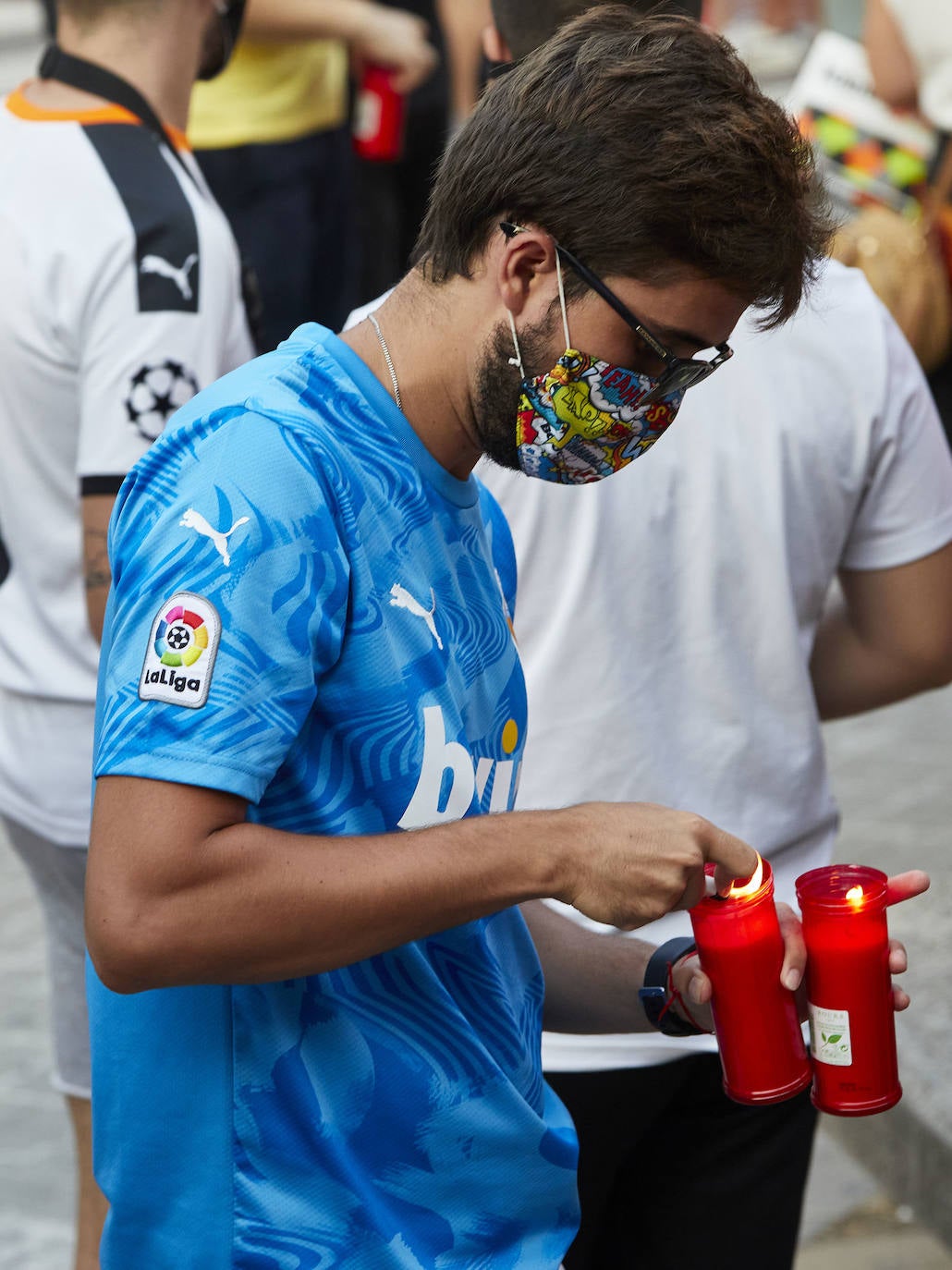 Fotos: Más de un millar de valencianistas se manifiestan contra la gestión de Lim y piden su marcha