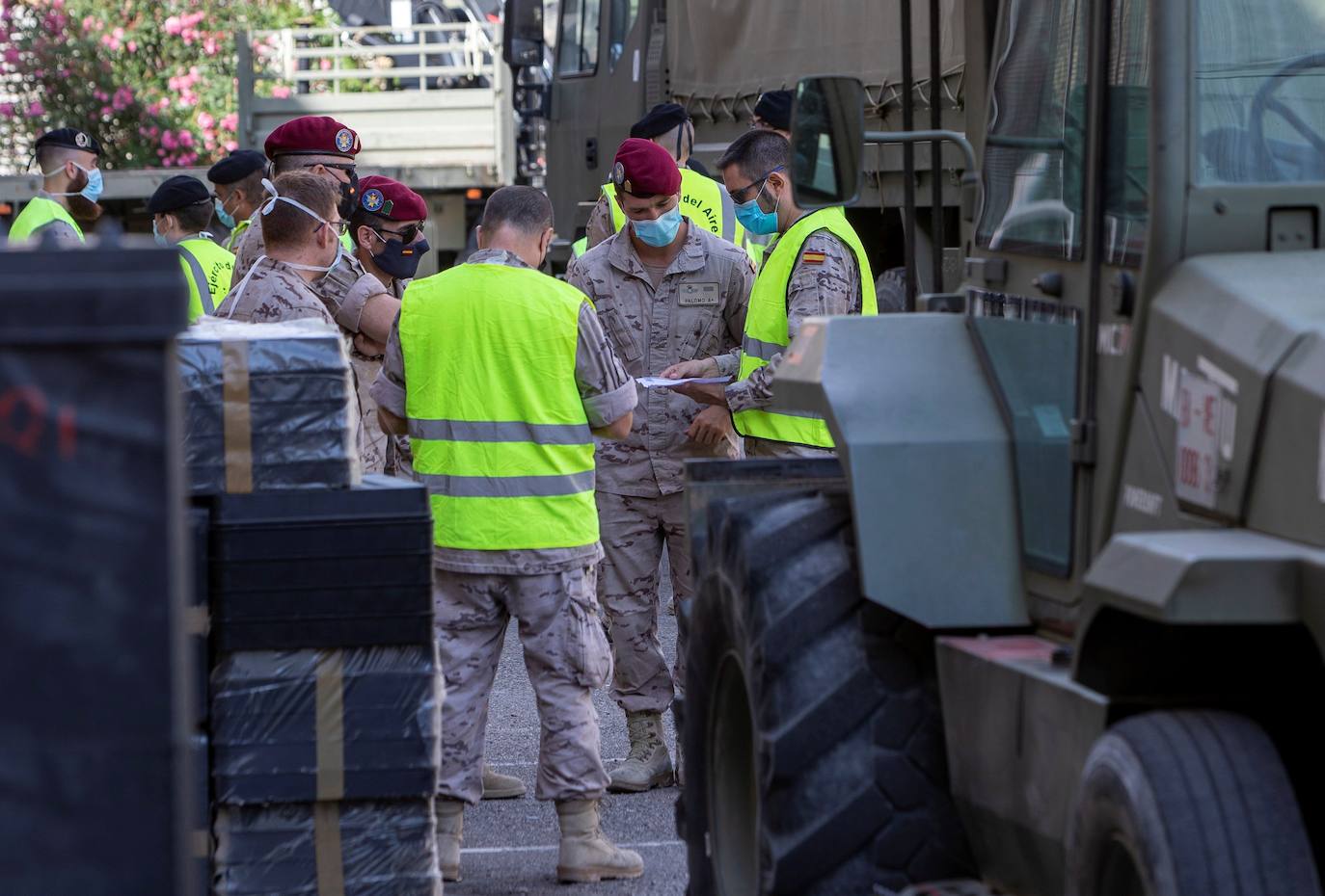 El Ejército instala un hospital temporal en el aparcamiento del Clínico de Zaragoza