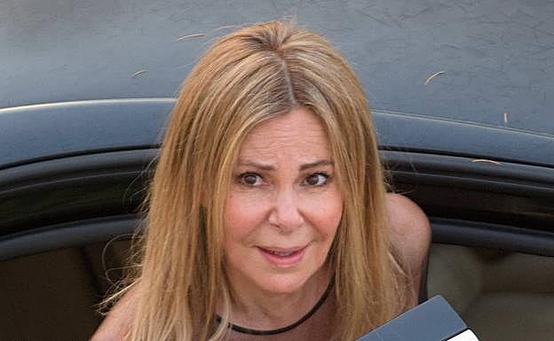 Así está siendo el verano de Ana Obregón tras la pérdida de su hijo