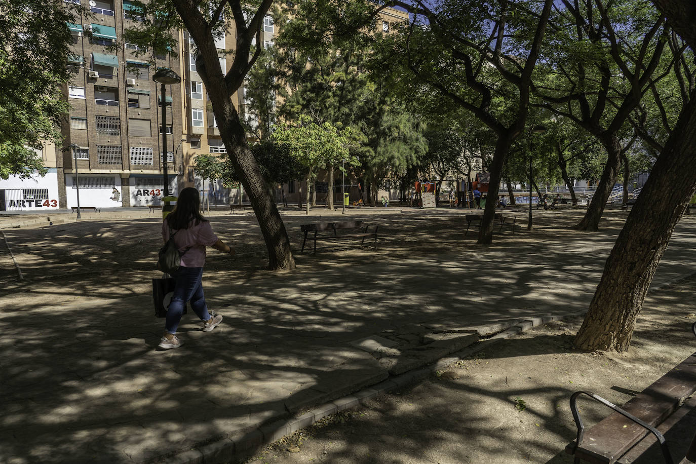 Plaza Manuel Granero | Estado actual del parque de la Plaza Manuel Granero. El Ayuntamiento de Valencia ha sacado a licitación su remodelación por un importe de 600.000 euros.