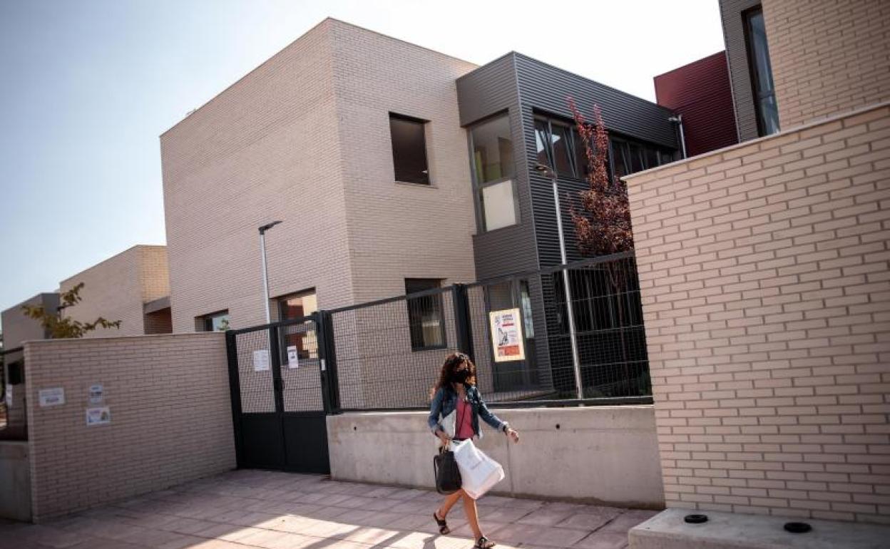 El nuevo colegio de Rafelbunyol, donde se ha producido un contagio. 