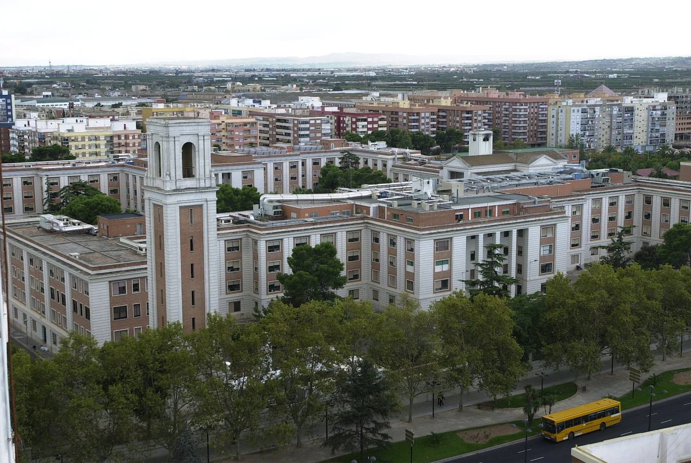 Torre del agua del Hospital General de Valencia.