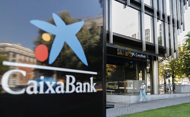 Cómo afecta a las comisiones la fusión de Caixabank y Bankia