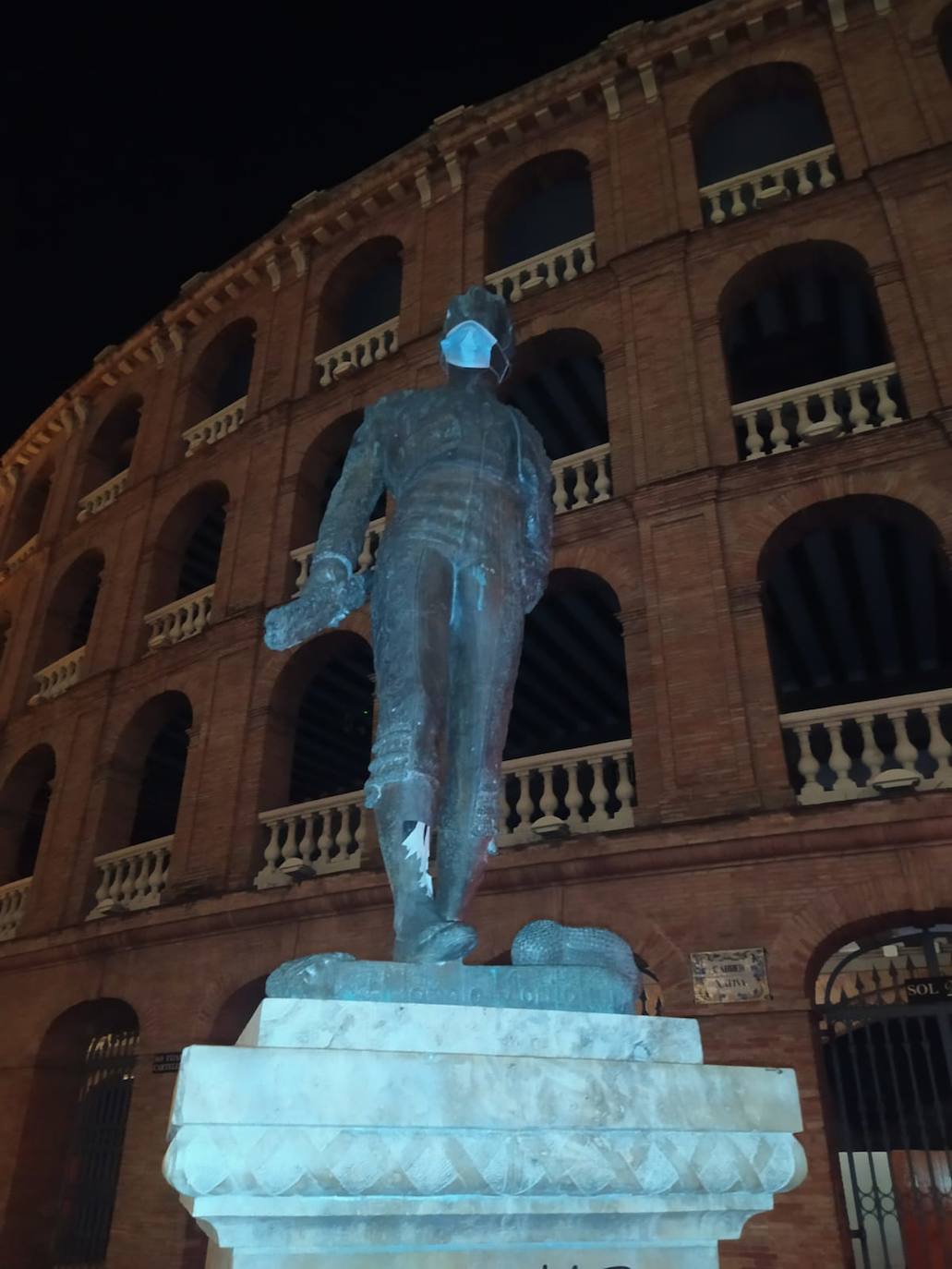 Mascarillas en las fuentes de Valencia