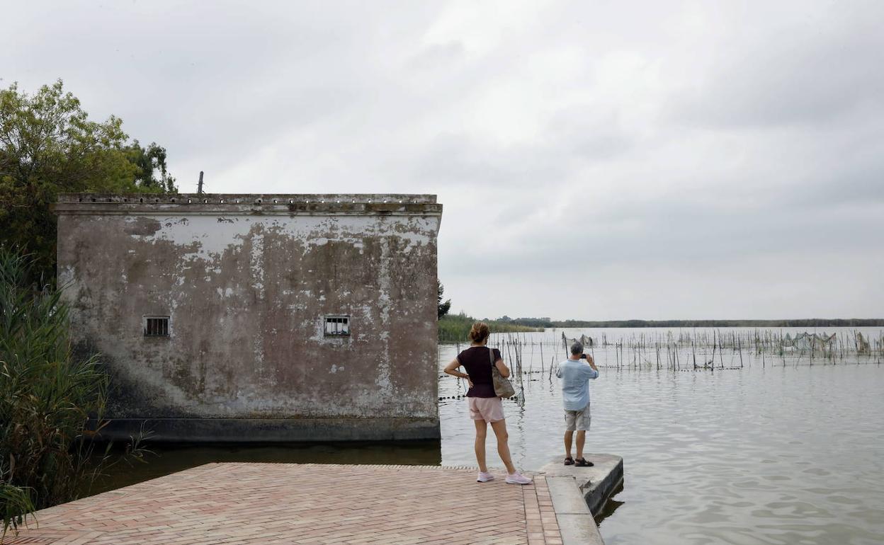 El mirador del Pujol, con el embarcadero pendiente de rehabilitar. 