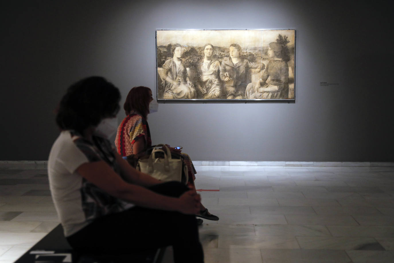 El artista de Tomelloso expone por primera vez con la pintora María Moreno, recientemente fallecida. La muestra aborda la belleza, el cuerpo humano, la gran ciudad, el interior doméstico, la mirada al mundo desde la ventana… 