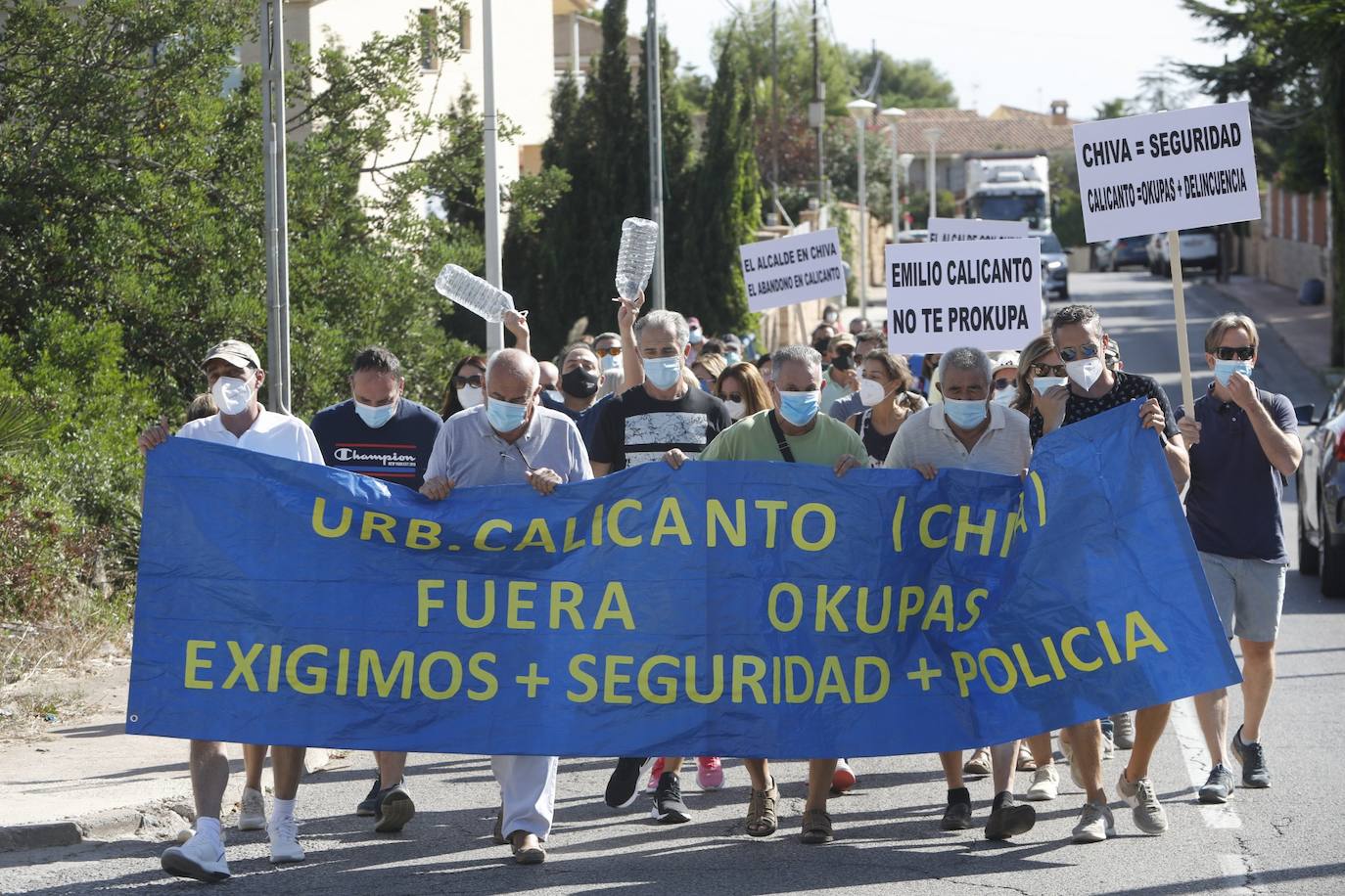 Manifestación en Calicanto contra los okupas