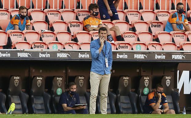 Gracia vivió su segundo partido en Mestalla en Liga más apático que en ocasiones anteriores. 