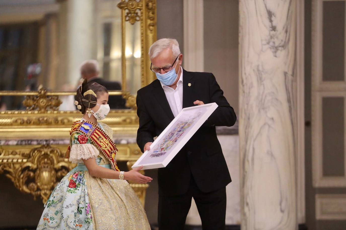 Carla García y Consuelo Llobell repiten en el cargo tras la llegada de la pandemia días antes de las fiestas falleras