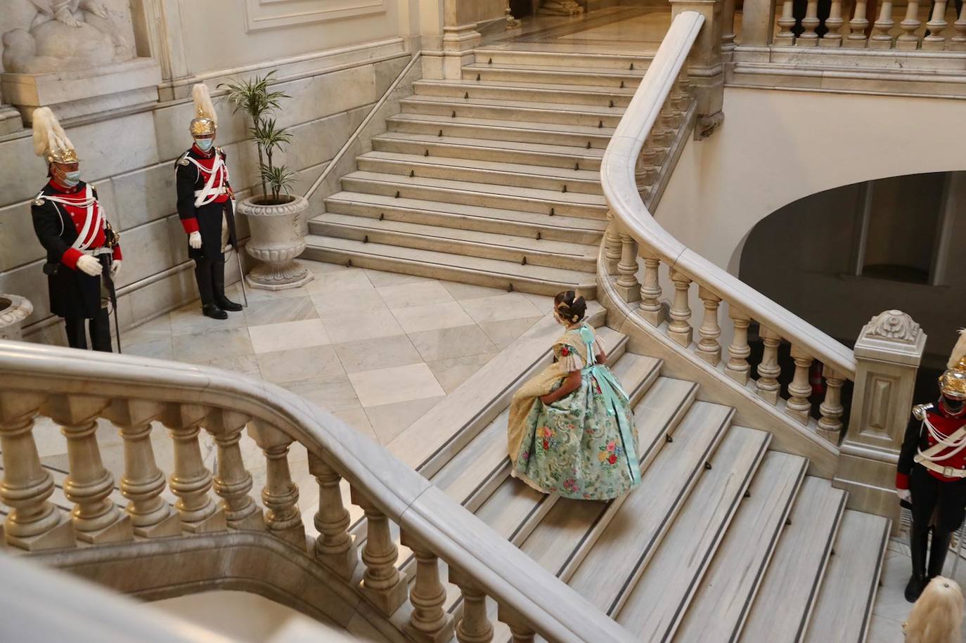 Carla García y Consuelo Llobell repiten en el cargo tras la llegada de la pandemia días antes de las fiestas falleras