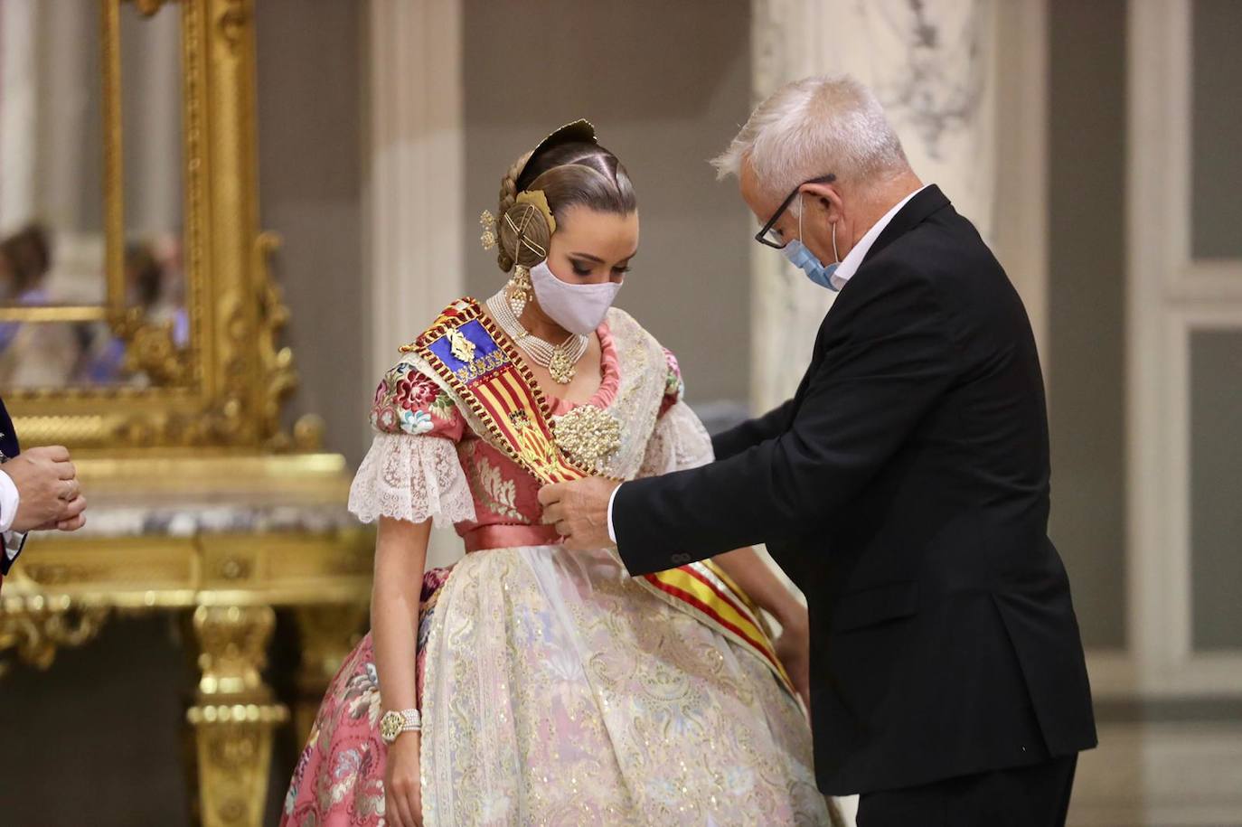 Carla García y Consuelo Llobell repiten en el cargo tras la llegada de la pandemia días antes de las fiestas falleras