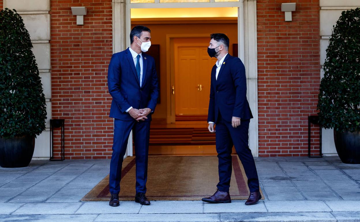 Pedro Sánchez y Gabriel Rufián.