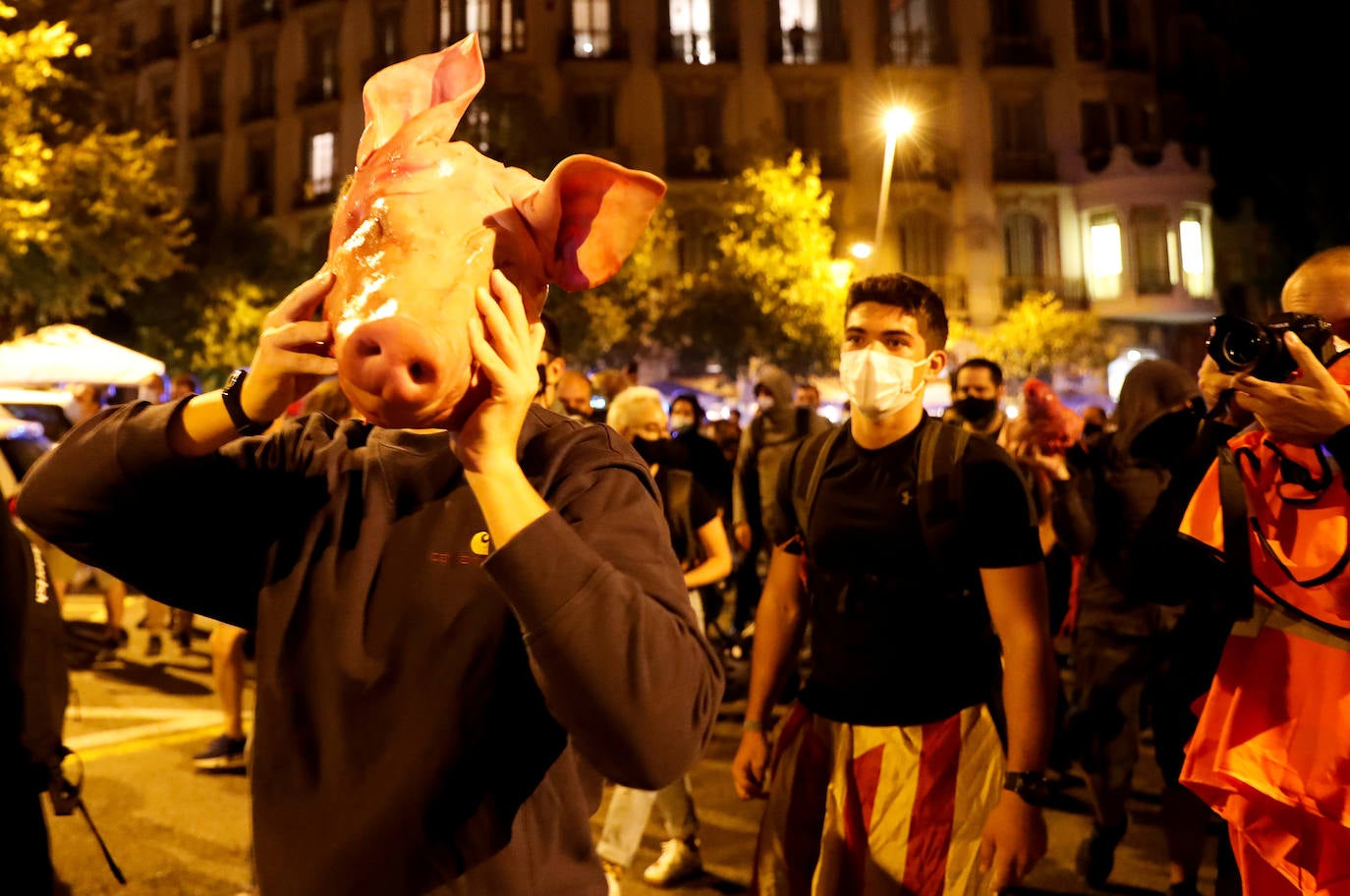 La inhabilitación de Quim Torra no consigue llenar las plazas catalanas, y la afluencia en las protestas callejeras fue mucho menor que en otras ocasiones