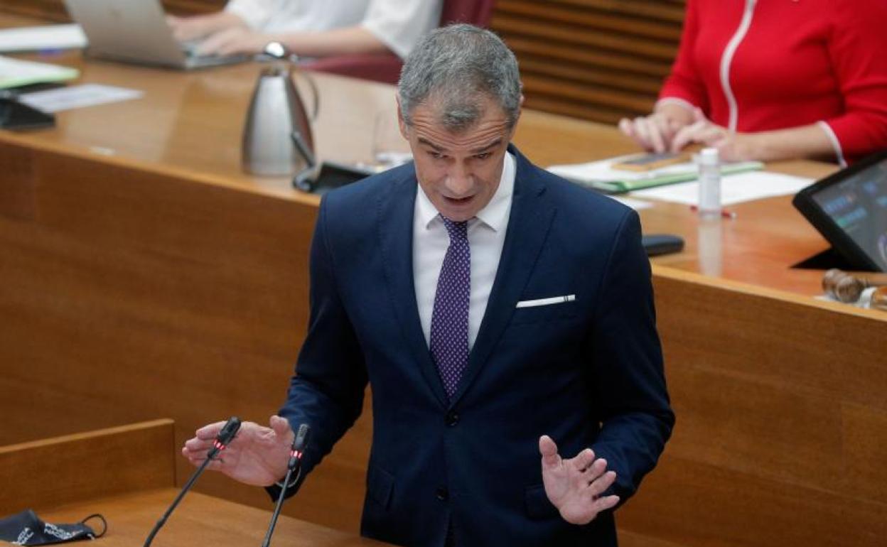 Toni Cantó, en el último debate de política general en Les Corts. 