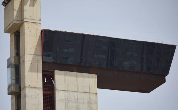 Imagen principal - Imágenes del estado en el que se encuentra la Torre Miramar. 