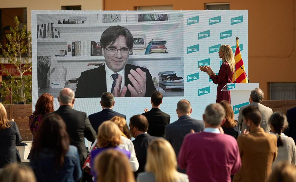 Puigdemont participó el pasado jueves por videoconferencia en un acto conemorativo del referéndum ilegal del 1-O.