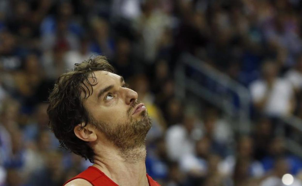 Pau Gasol, durante un partido con España. 