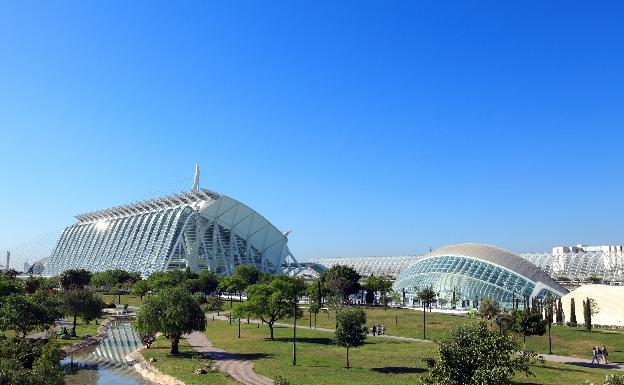 La Ciudad de las Artes y las Ciencias ofrece descuentos por el 9 d'Octubre. 