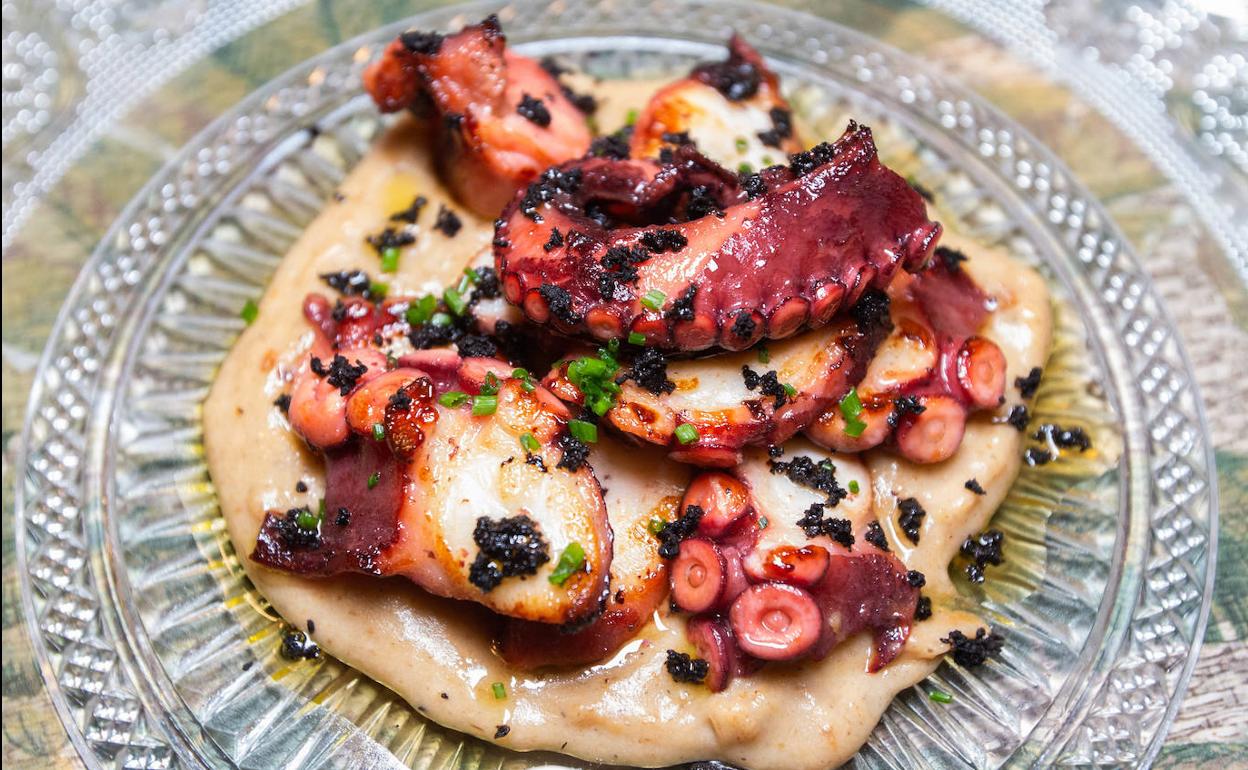 Pulpo con Parmentier de Trufa Negra, uno de los entrantes que se puede degustar en Gastroplan Valencia séptima edición