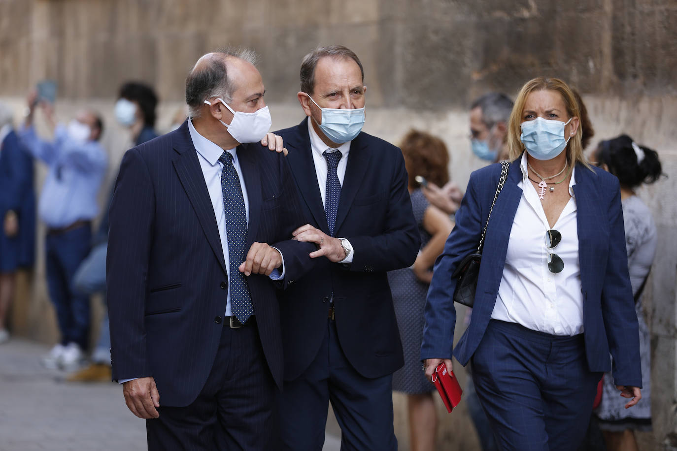 En un año marcado por la pandemia, la celebración del día grande de la Comunitat no podía tener otros protagonistas que los colectivos que han ayudado a luchar contra el coronavirus. El Palau de la Generalitat acoge el acto institucional de entrega de las Distinciones de la Generalitat con motivo del 9 d'Octubre