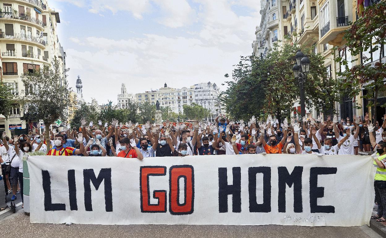 Una de las manifestaciones recientes en contra de la gestión de Peter Lim. 