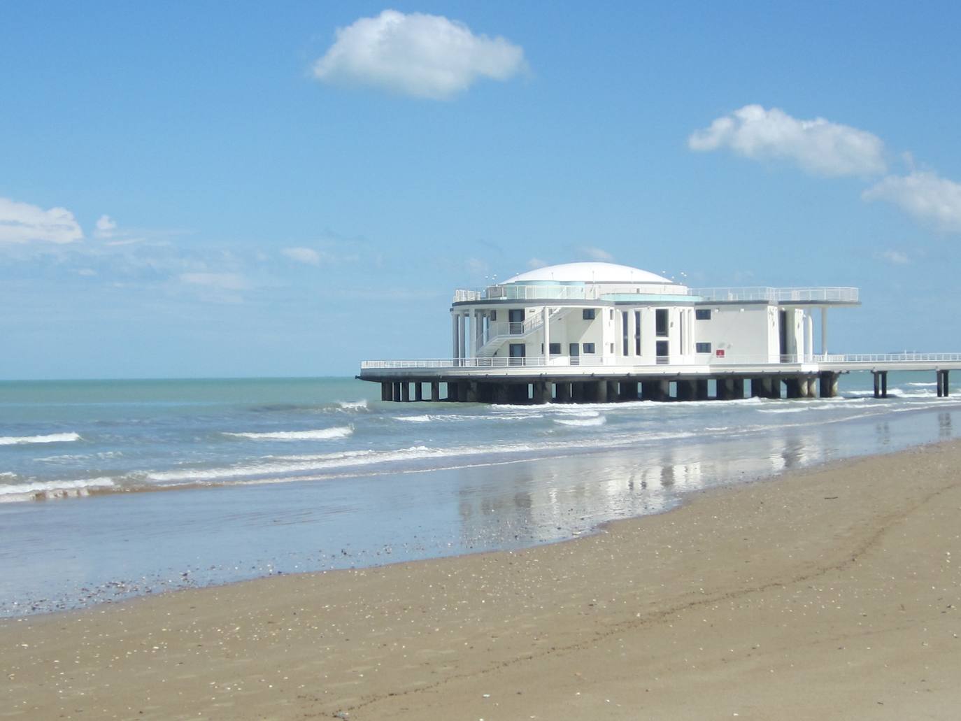 17.- Rotonda a Mare (Senigallia, Italia) | Sirvió como almacén militar durante la Segunda Guerra Mundial.