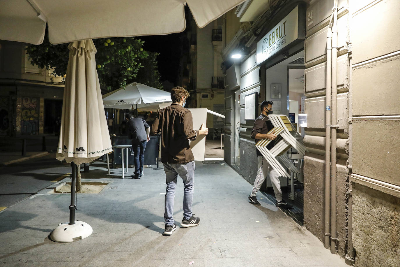 Valencia, bajo el toque de queda