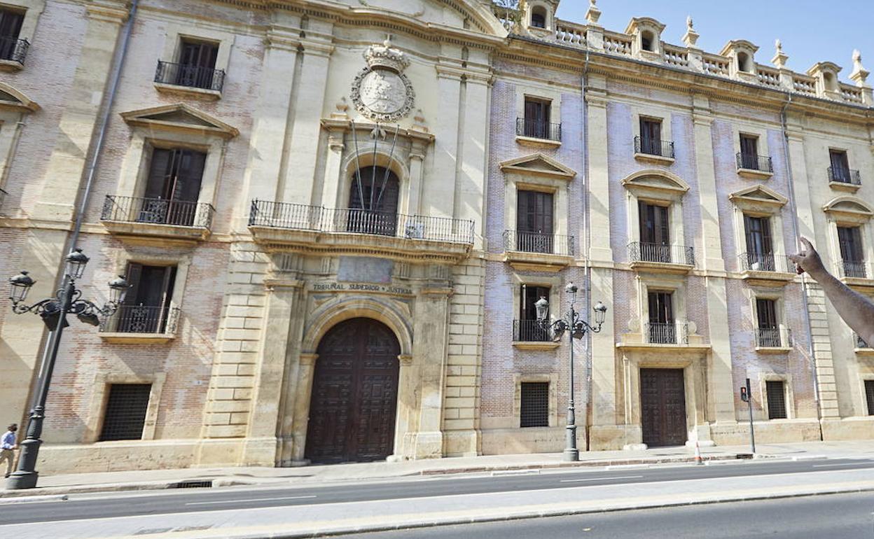 Fachada del Tribunal Superior de Justicia de la Comunitat Valenciana.