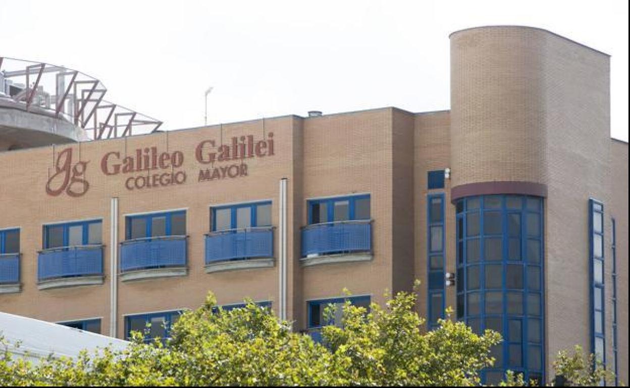 Fachada del Colegio Mayor Galileo Galilei. 