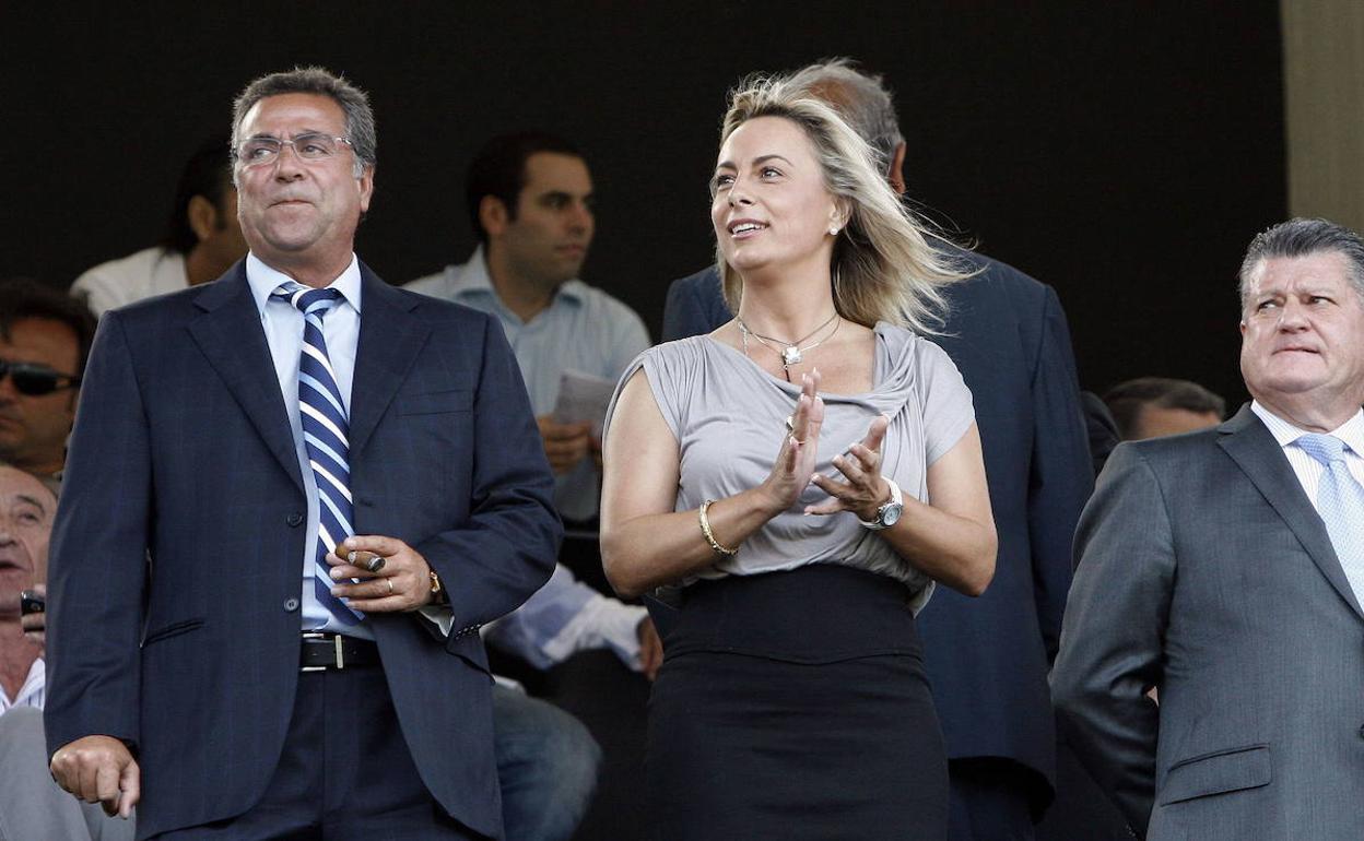 Ortiz y Castedo en una imagen de archivo en el palco del estadio Rico Pérez. 