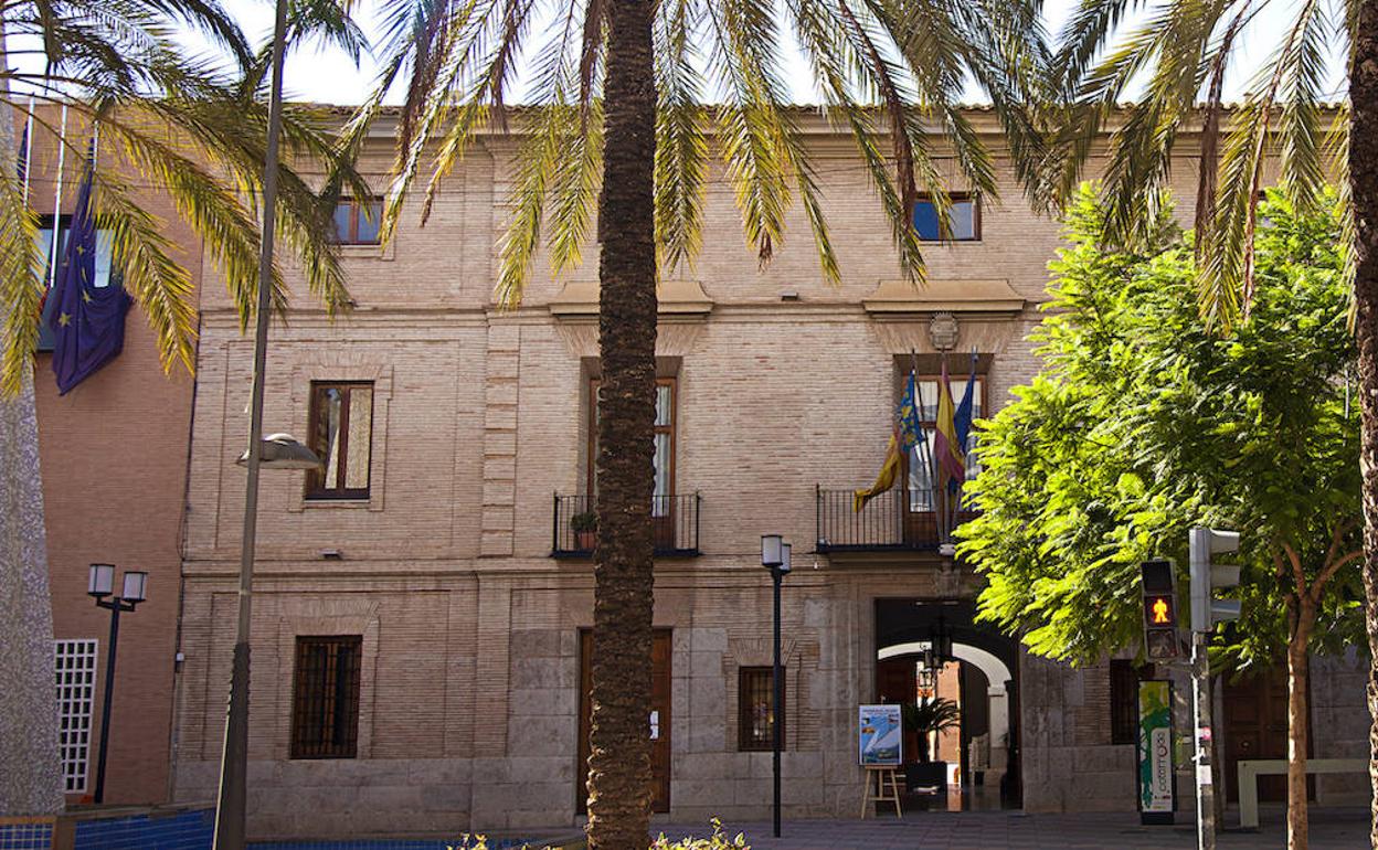 las dependencias del ayuntamiento. 