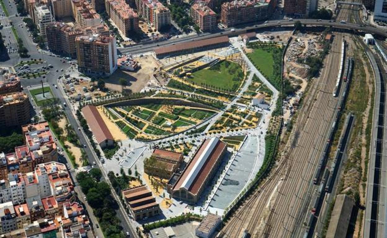 La subasta de tres solares del Parque Central se supedita a un estudio del mercado inmobiliario