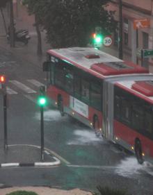 Imagen secundaria 2 - Tromba de agua sobre Benicalap.