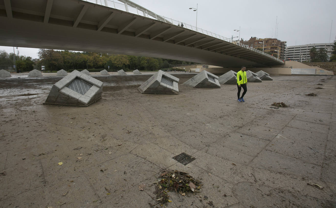 Fotos: Daños tras las lluvias en el cauce del río Turia