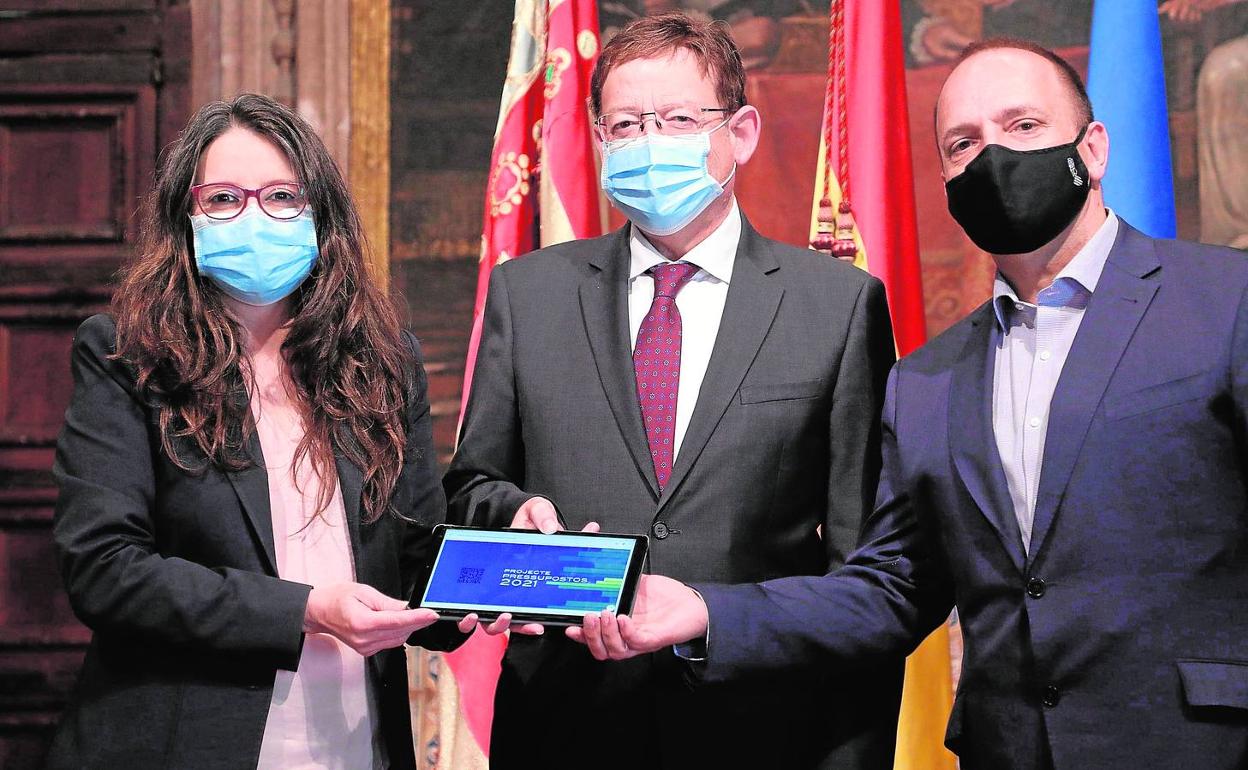 La aparente cordialidad en la presentación de las cuentas de la Generalitat.