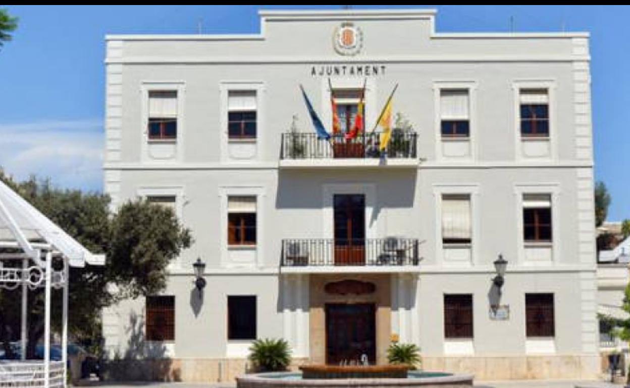 Fachada del Ayuntamiento de Benetússer