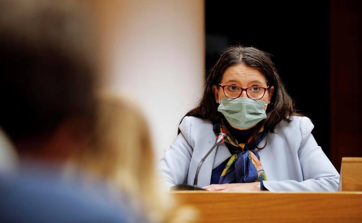 Mónica Oltra, durante su comparecencia este miércoles en Les Corts.