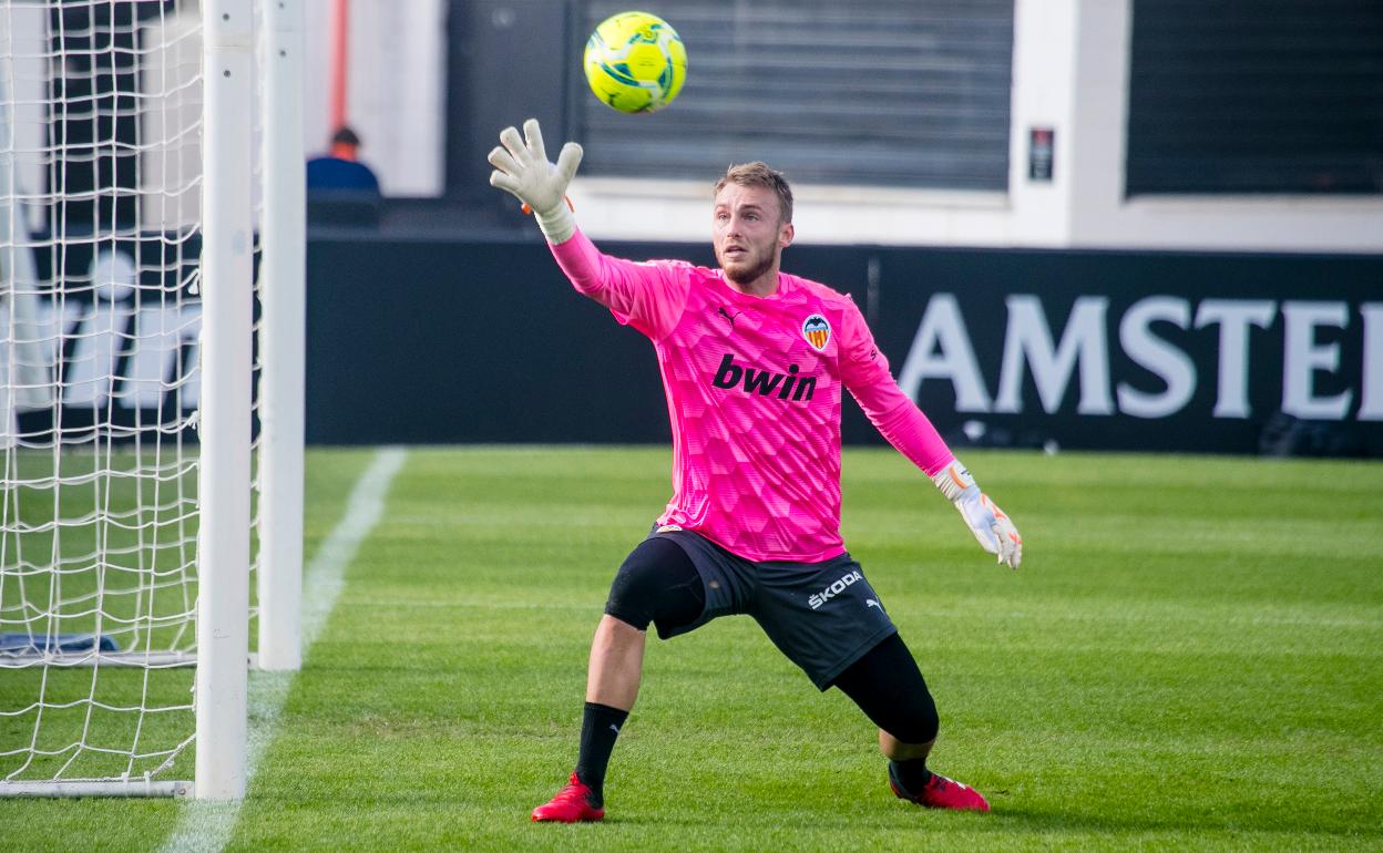 Cillessen será hoy operado y estará tres meses de baja