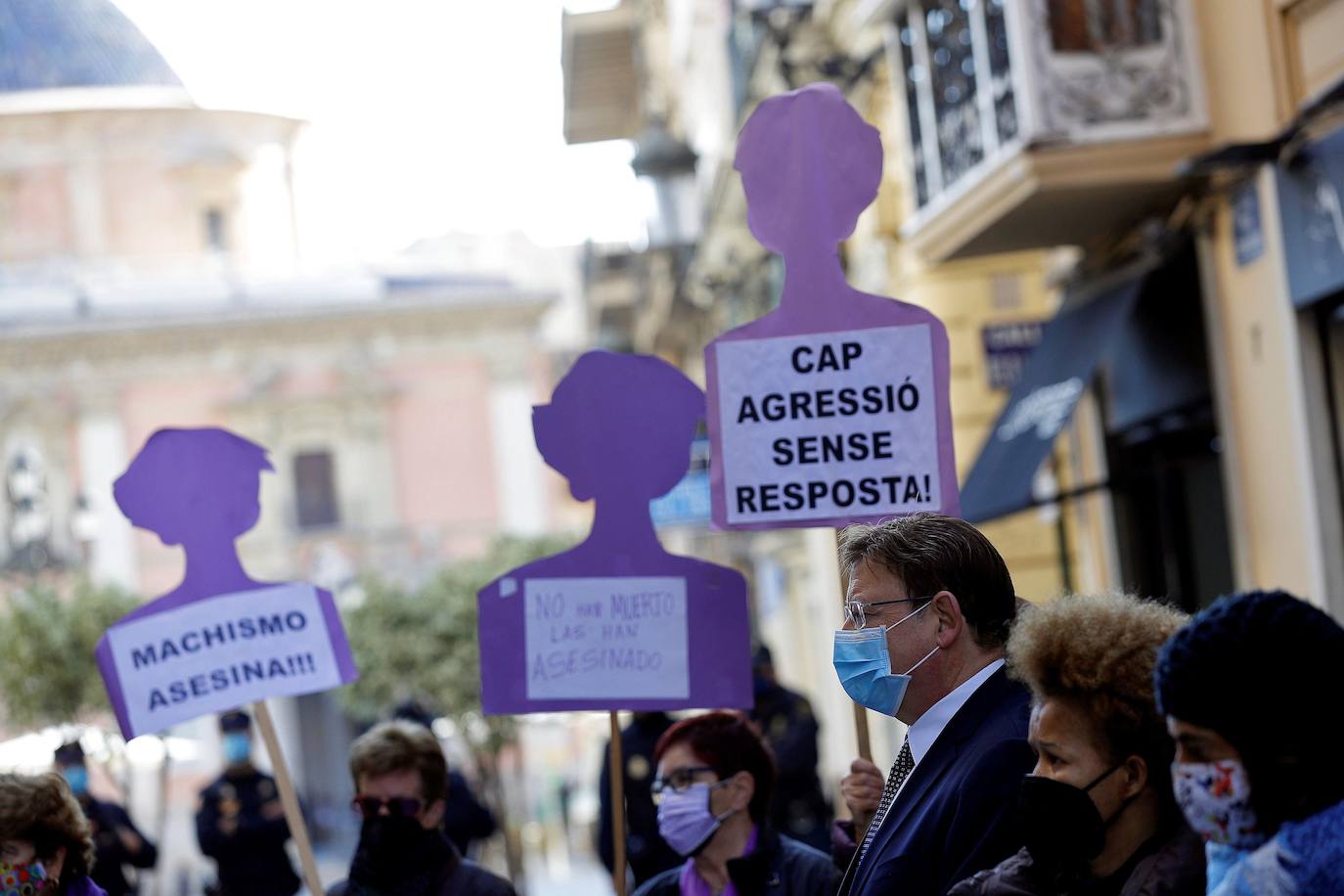 Fotos: Concentración en Valencia por el Día Internacional de la Eliminación de la Violencia contra la Mujer 2020